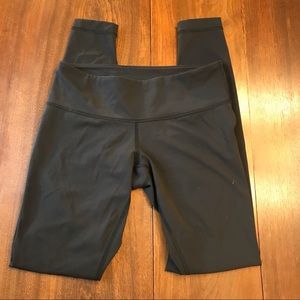Lululemon size 6 black full length leggings